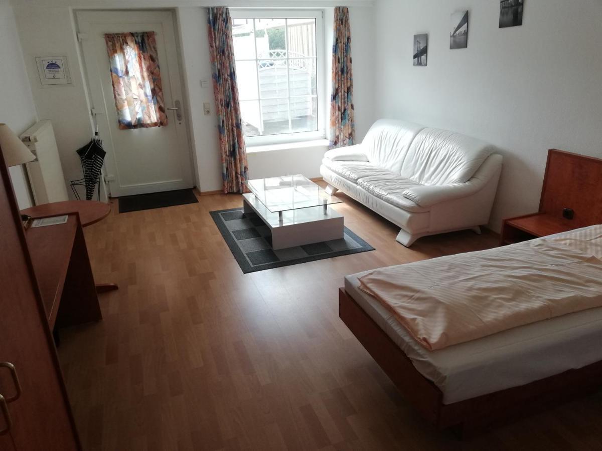 Hotel Dorfschaenke Büdelsdorf Dış mekan fotoğraf
