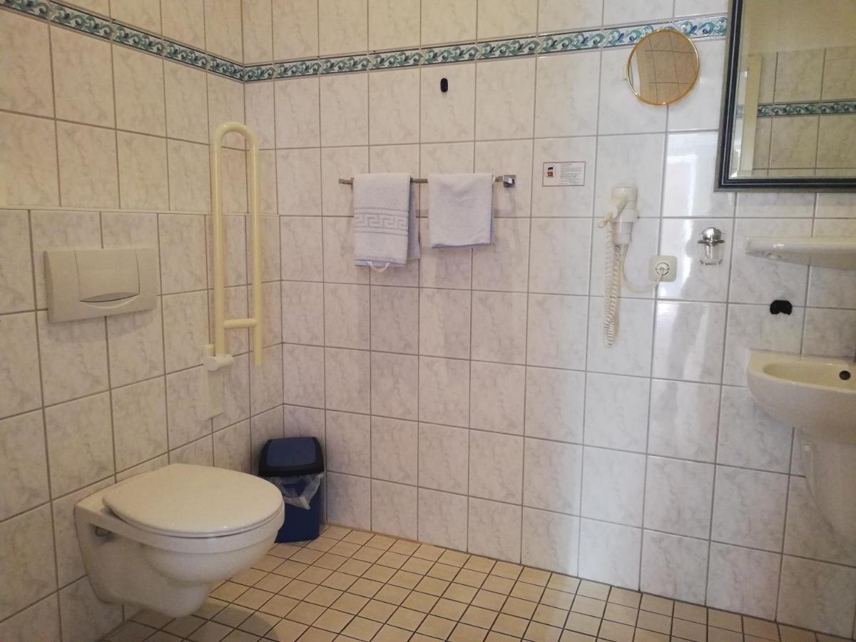 Hotel Dorfschaenke Büdelsdorf Dış mekan fotoğraf